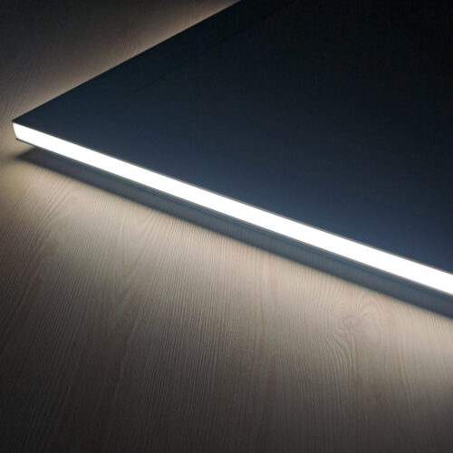 Cornière LED pour plancher stand ou agencement - 90